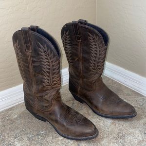 Cowboy boots woman